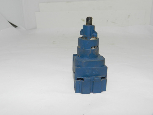 Sensor Interruptor Pedal Embreagem Vw Gol G4 G5 G6 G7 G8
