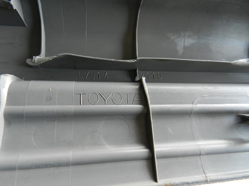 Moldura Soleira Dianteira Esquerda Toyota Corolla 05/17