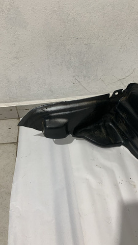 Para-barro Dianteiro Direito Toyota Corolla 98/02 Detalhe