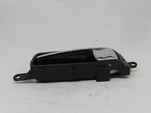 Maçaneta Interna Dianteira Esquerda Nissan Sentra 07 A 2014