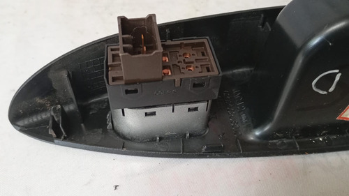Moldura Comando Vidro Porta Tras Direita J3 2010/14 25880