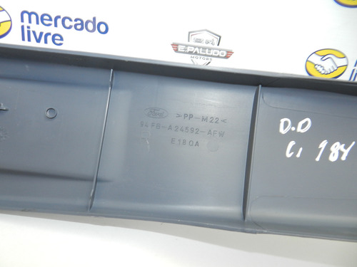 Acabamento Coluna Central Direito Fiesta 96/00 94fba24592