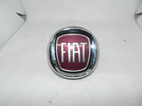 Maçaneta Tampa Traseira Emblema Fiat Strada 05/20 0051812553