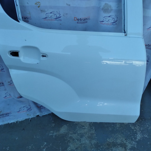 Porta Fiat Mobi  Traseira Direita 2017/... 20143
