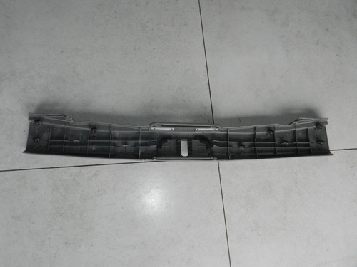 Acabamento Soleira Interna Porta Malas Hyundai Tucson 08/15
