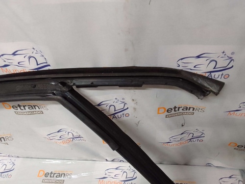 Canaleta Porta Dianteira Esquerda Fiat Toro  11529