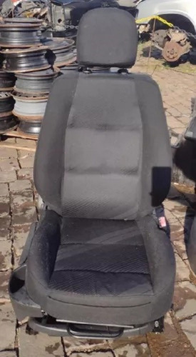 Jogo Bancos Tecido Peugeot 307 2002 A 2008 Detalhe