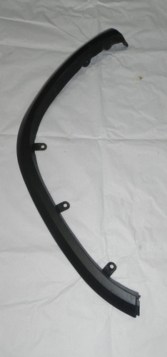 Moldura Para-lama Traseiro Esquerdo Toyota Hilux Sw4 16/20
