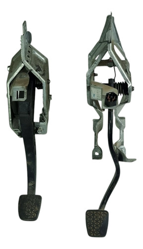 Pedal Embreagem + Pedal Freio Gm Astra 1999/2011 Manual