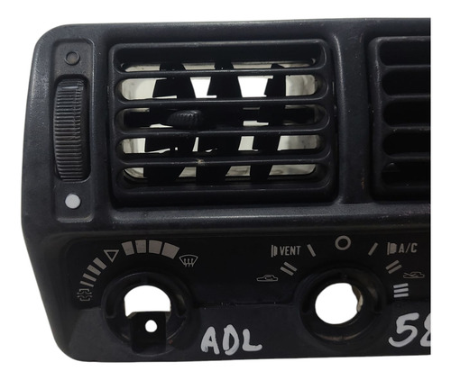 Moldura Central Com Difusores Ford Escort 1986 A 1992 (al)