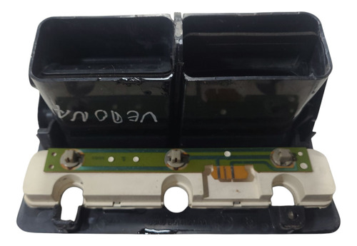 Moldura Central Com Difusores Ford Escort 1986 A 1992 (al)