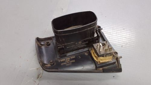 Kit Moldura Difusor Lado Direito Santana 1991/1998. 23446