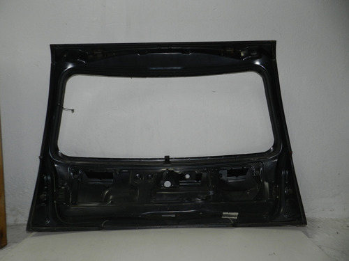 Tampa Traseira Porta-malas Corsa Super Hatch 97/01 Detalhes