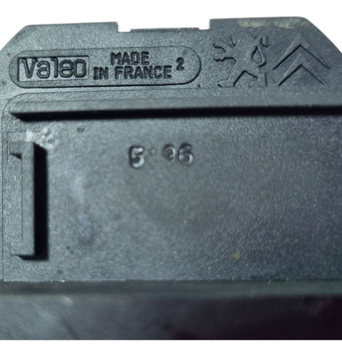 Botão Vidro Elétrico Peugeot 206 2001 A 2008