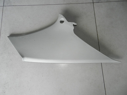 Acabamento Lateral Traseira Esquerda Toyota Corolla 03/15