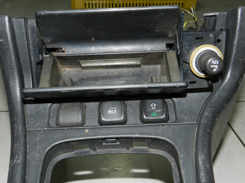 Console Central Gm Astra 2001 2002 2003 2004 A 2011 90561319