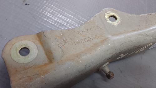 Braço Dobradiça Direita Capô Ford F250/f350/f4000. 23686