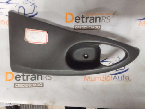Moldura Maçaneta Traseira Esquerda Focus 2001/2008 20374