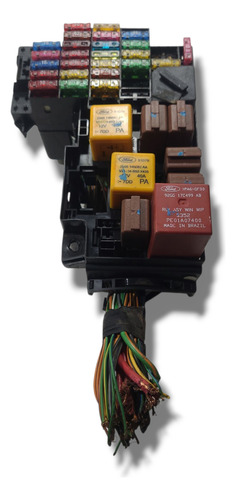 Caixa De Fusível Ford Fiesta 2007 A 2010 (al) 7s6514401dc