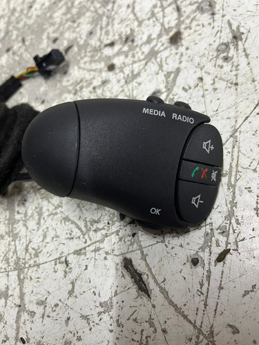 Botão Comando Volante Som Radio Renault Sandero 2013 2014