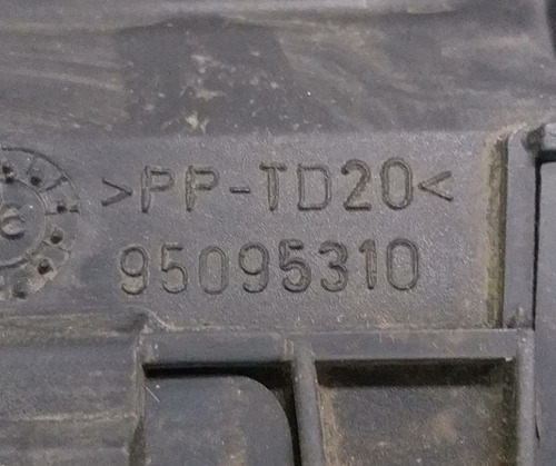 Difusor Ar Esquerdo Renault Clio 2003 2004 A 2016 95095310
