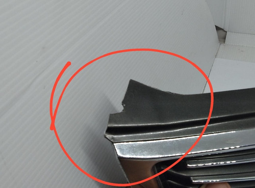 Grade Cromada Toyota Corolla 98/01 C/ Detalhe Ty07196ga