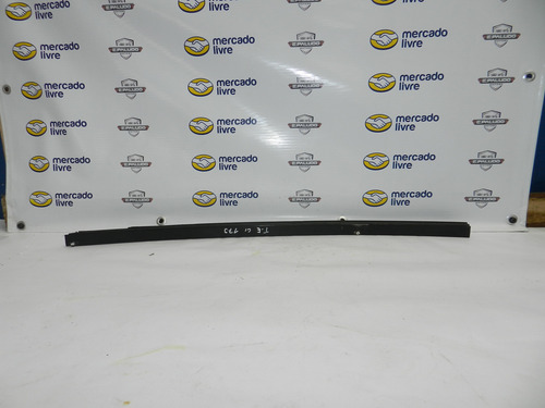 Trilho Vidro Traseiro Esquerdo Fiat Uno Vivace 2010 A 2015