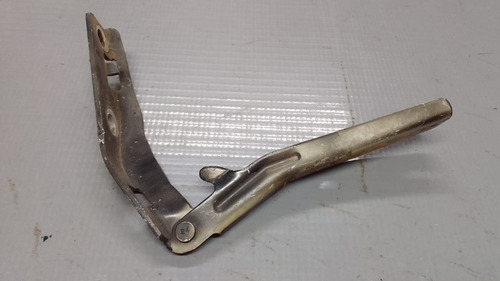 Braço Esquerdo Capo Peugeot 206/207. 23614