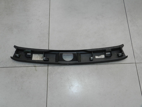 Acabamento Moldura Interna Porta Malas Ford Edge 2012 A 2016