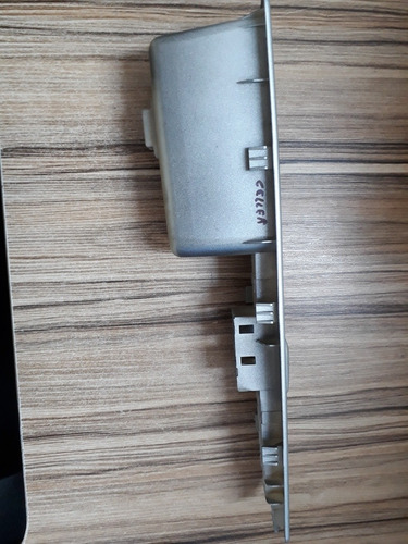 Moldura Comando Vidro Elét Diant Direito Chery Celer 10428*