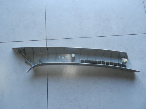 Moldura Coluna Esquerda Para-brisa Toyota Corolla 03/08