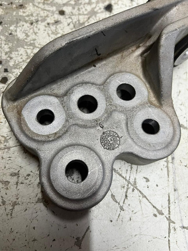 Suporte Coxim Inferior Câmbio Corolla 2020 2021 2022 2023