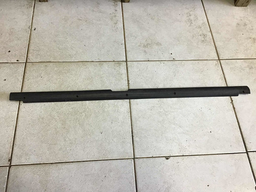 Moldura Soleira Esquerda Fiat Uno Mille 2p 04/13 21582*