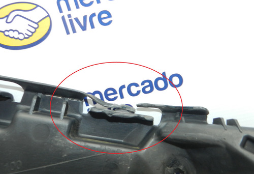 Guia Para-choque Traseiro Direito Megane Gt 07/13 Detalhe