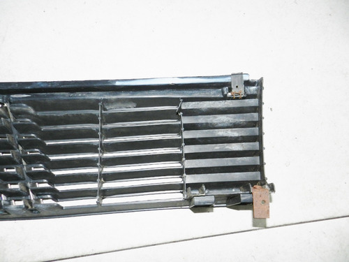 Grade Frontal Radiador Fiat Uno Fiorino 84/90 C/ Detalhe