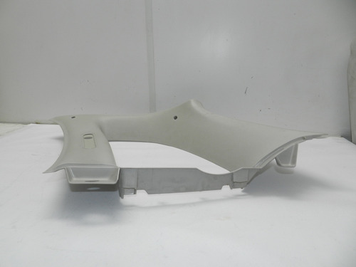 Acabamento Lateral Lado Direito Corsa Milleniun Hatch 01/10