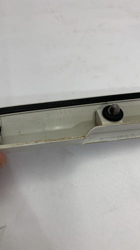 Friso Moldura Tampa Traseira Toyota Corolla 98/02 Detalhe