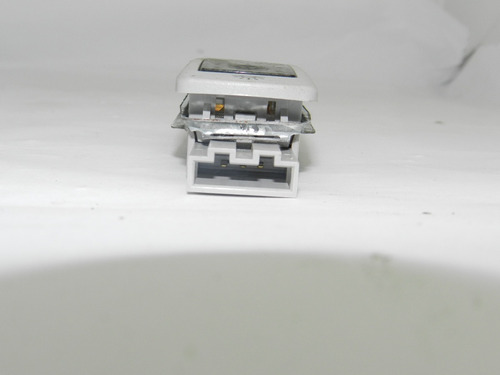 Luz Teto Cortesia Lateral Vw Spacefox Golf Bora 3b0947291