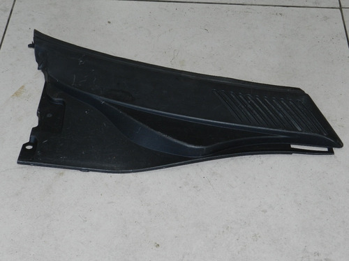 Acabamento Grade Churrasqueira Direita Renault Clio 03 A 11
