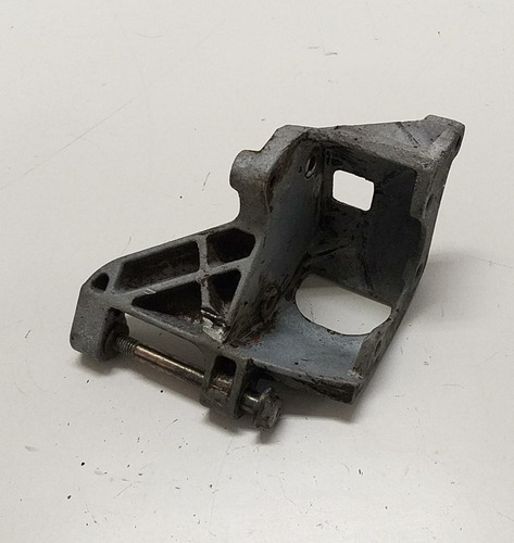 Suporte Alternador Bomba Oleo Vw Golf Jetta 1993 A 1999