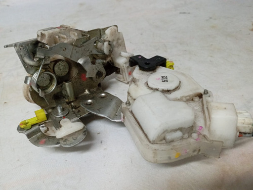 Fechadura Porta Dianteira Direita Toyota Etios 2015 2016 17