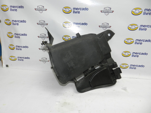 Defletor Para-barro Dianteiro Direito Sandero Logan 07/14