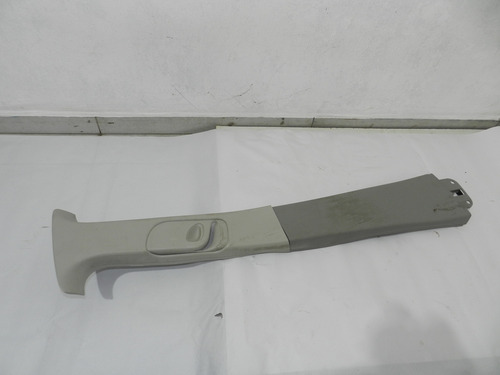 Moldura Acabamento Coluna Meio Lado Direito Zafira 01/12