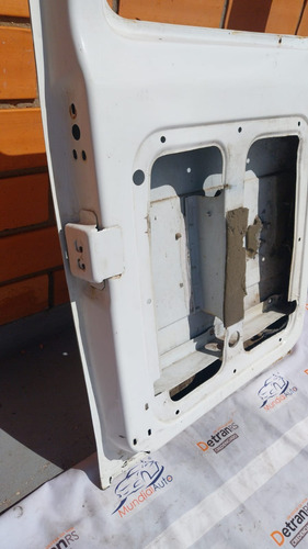 Porta Traseira Esquerda Fiorino 97/... Detalhe 14380-05231