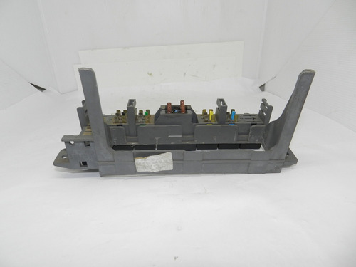 Moldura Central Rádio Gm Vectra 1996 1997 A 2005 90503546