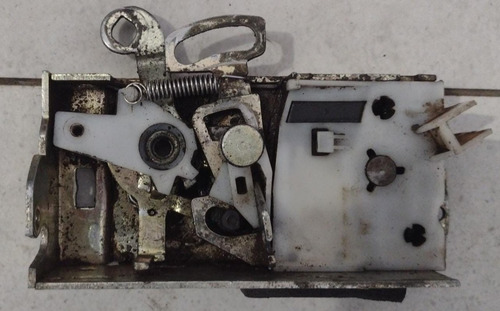 Fechadura Porta Dianteira Direita Ford Ka Courier 1996/2002
