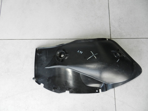 Para-barro Traseiro Direito Renault Sandero 03/13 8200531579
