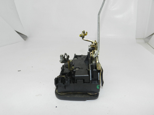 Fechadura Manual Dianteira Direita Renault Kangoo 01/04