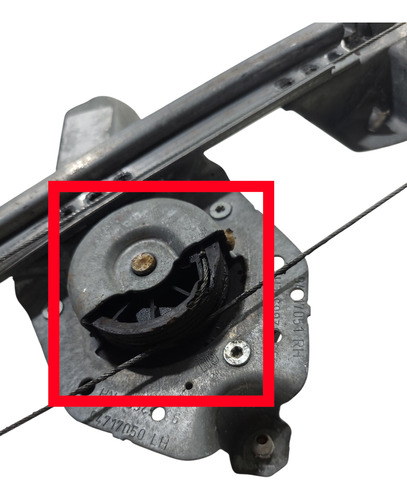 Máquina Vidro Traseira Esquerda Meriva 2011 (al) Com Detalhe