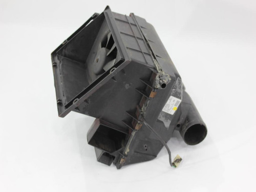 Caixa Ventilação Interna Ar Painel Vw 6-90 82/88 Usado (65